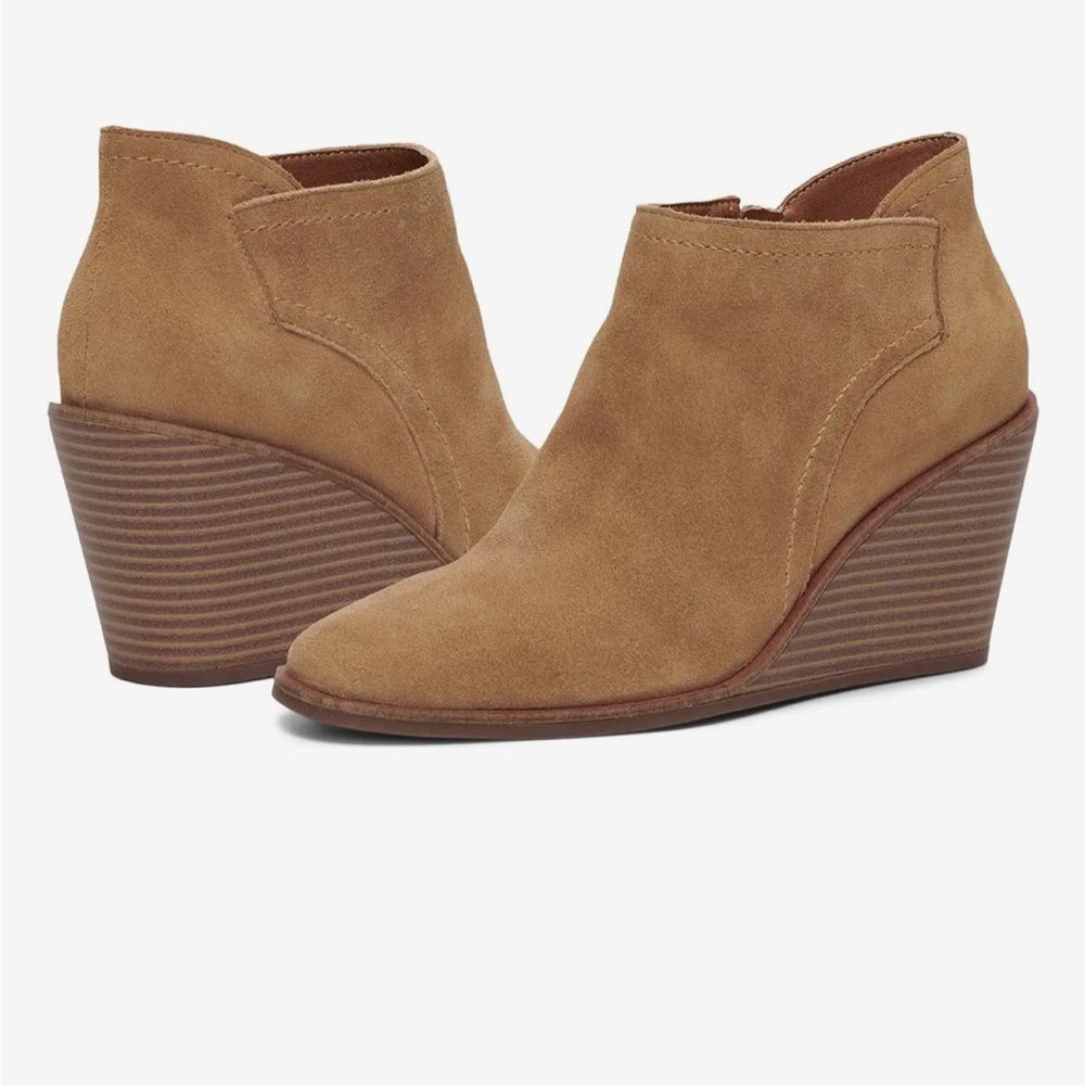 Lucky Brand Macawi Wedge Sz 11